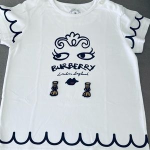 Burberry little girls top